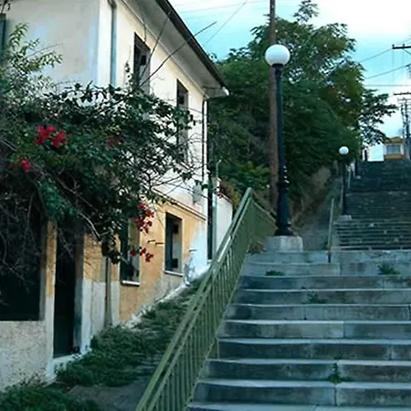 Aigio-house For Family Holidays Of Christina